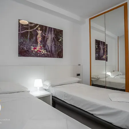 Apartment Primera Linea Magic World *